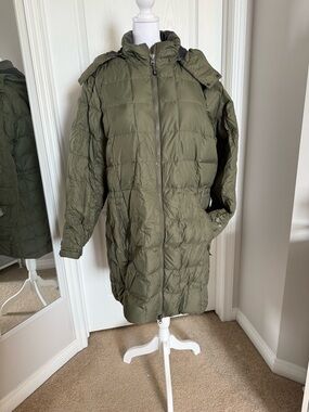 Eddie Bauer Women's 2X  Olive Long Down Jacket